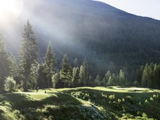 Among the signature shots at Cabot Revelstoke is the tee-ball on the eighth hole, a long and strong Par-3 with plenty of trouble up the right side.