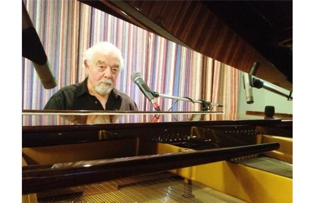 Ave the Pianoman’s music, personality kept them coming back | Ottawa ...