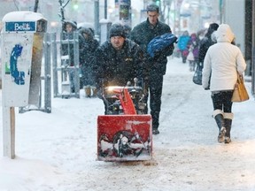 A heavy snowfall warning has been issued for part of Ottawa, as the capital braces for between 10 and 15 centimetres of snow on Saturday.