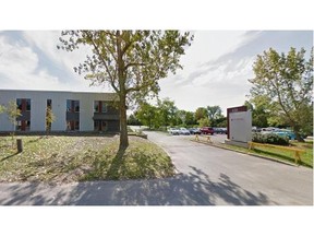 Google streetview image of 436 Hazeldean Road in Kanata.