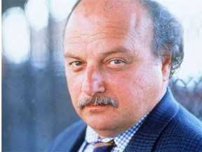 AE NYPD Blue---Dennis Franz DENNIS FRANZ AS DETECTIVE ANDY SIPOWICZ ON NYPD BLUE.