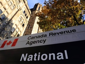 The Canadian Revenue Agecy has temporarily shut down its electronic filing system.