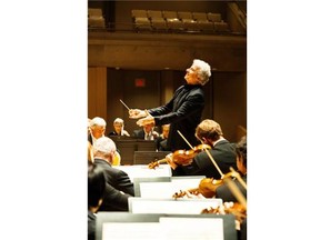 Peter Oundjian wants his 100-member orchestra to play with a sense of chamber music.