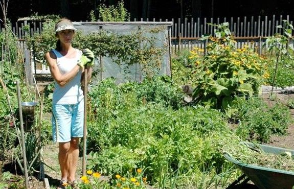 Gardens that grow more than food | Ottawa Citizen