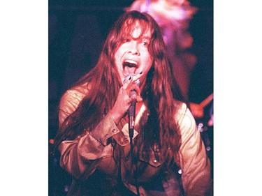 Alanis Morissette in concert June 20, 1995