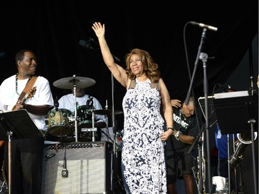 Aretha Franklin arrives on the Main Stage at Confederation Park during the Ottawa Jazz Festival in Ottawa on Saturday, June 28, 2014.