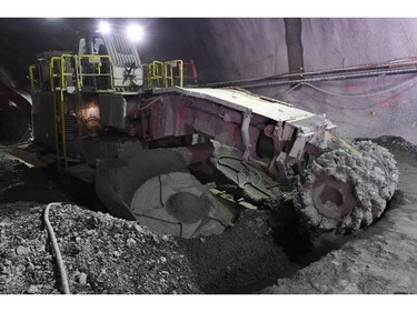 Central portal. Roadheader - central shaft roadheader mining the bench
"Construction of the Light Rail Transit tunnel (LRT) in Ottawa, June 2014."
