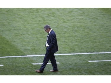 Greece's Portuguese coach Fernando Santos reacts during a Group C football match between Colombia and Greece at the Mineirao Arena in Belo Horizonte during the 2014 FIFA World Cup on June 14, 2014.
