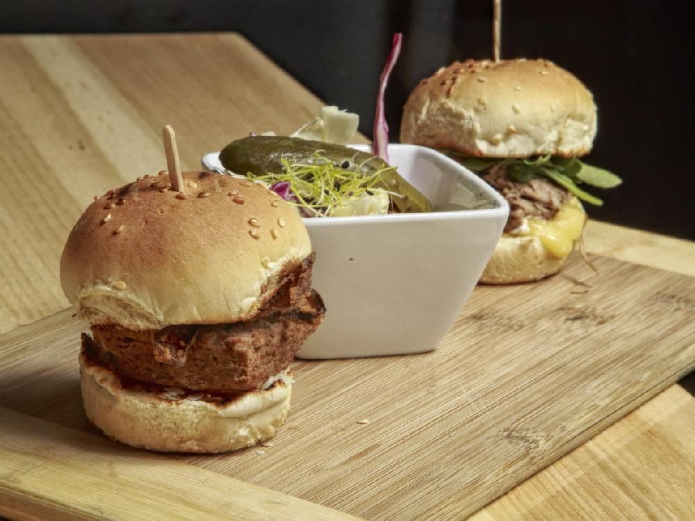 L'Aubergiste brings small, pretty plates in Aylmer Ottawa Citizen