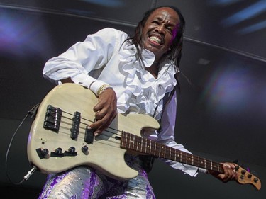 Verdine White of Earth, Wind and Fire on the Main Stage  for the 2014 Ottawa Jazz Festival.