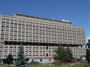 Sir John Carling building at the Experimental Farm being dismantled.