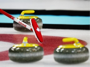 La Pêche Curling Club estimates that about 800 curlers travel to Ontario because of the lack of facilities in the Outaouais, where the nearest facilities are in Buckingham, about 65 kilometres away from the Wakefield area.
