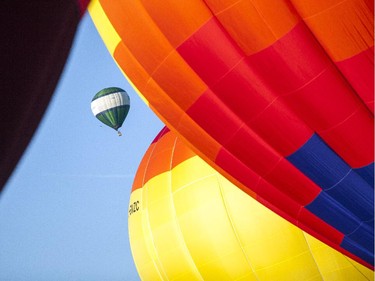 A hot air balloon launches shows in Gatineau Friday, August 29, 2014.