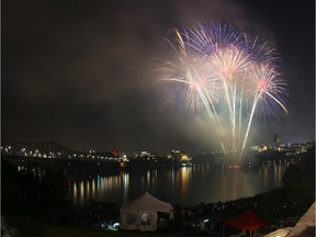 Casino du Lac-Leamy Sound of Light fireworks as viewed from the Canadian Museum of History along Ottawa River in Gatineau (Quebec), Saturday, August 2, 2014. This evening's performance by Hong Kong (China). Mike Carroccetto / Ottawa Citizen