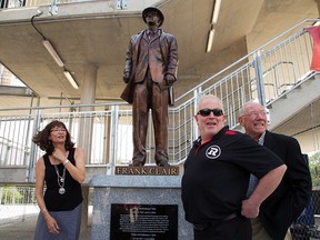 Prior to the game against the BC Lions at TD Place on Friday, the Ottawa Redblacks unveiled a statue of Frank Clair, the most successful coach in the history of Ottawa professional football.