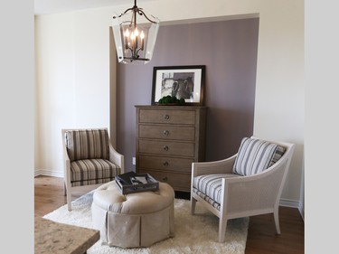 Sitting area (or the dining room) in the Hudson.