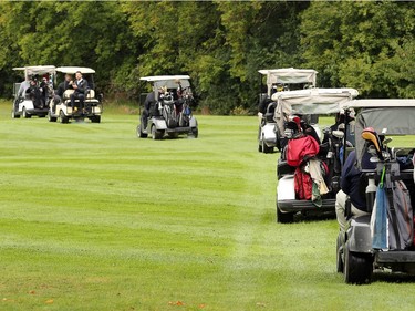 Hockey players, coaches and some happy fans all got out their clubs for the Ottawa Senators annual golf tournament, held Wednesday, Sept. 17  at the Rideau View Country Club in Manotick.