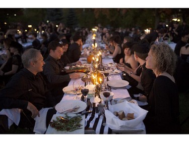 Hundreds of people gathered at the 2014 Harvest Noir picnic.