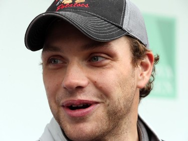 Ottawa Senators player, Bobby Ryan, chats with the media. Hockey players, coaches and some happy fans all got out their clubs for the Ottawa Senators annual golf tournament, held Wednesday at the Rideau View Country Club in Manotick. (Julie Oliver / Ottawa Citizen)