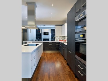 Entertaining and family gatherings are the focus of this kitchen by Amsted Design-Build and Deslaurier Custom Kitchens.