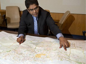 Mayoral candidate Anwar Syed discusses his transit plan with the Citizen editorial board.