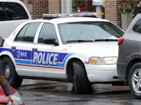 Ottawa police traffic stop on Elgin St. near the courthouse in Ottawa, Thursday, June 5, 2014. Mike Carroccetto / Ottawa Citizen