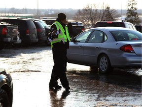 Shoppers clog a mall parking lot in 2010, the last year Ottawa officially experienced a Green Christmas.