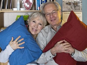 Garry Logue and Beth Shepherd have invented the perfect pillow for travellers: an inflatable pillow with a duck down or microfibre cover that fits in a small sack.