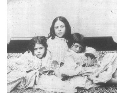 Was Lewis Carroll a Pedophile? His Photographs Suggest So