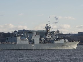 Her Majesty's Canadian Ship Fredericton leaves the post of Halifax, Nova Scotia for Operation REASSURANCE in the Mediterranean Sea on December 30, 2014. 

Photo: Leading Seaman Dan Bard, Formation Imaging Services, Halifax, Nova Scotia 

Le Navire canadien de Sa Majesté Fredericton quitte le port d’Halifax, en Nouvelle Écosse,  en vue de participer à l’opération REASSURANCE dans la Méditerranée, le 30 décembre2014. 

Photo : Mat 1 Dan Bard, Service d’imagerie de la formation, Halifax, Nouvelle Écosse  
HS2014-1490-008