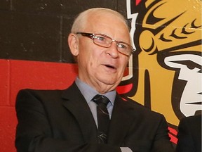 Sens GM Bryan Murray says his door is open for any trade offers, but no-one is knocking.