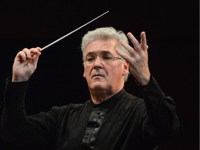 Pinchas Zukerman led the NAC Orchestra in one of his last concerts as music director Wednesday evening.