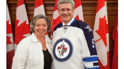 A whiteout love affair between a town and its Winnipeg Jets, Ed Graney, Sports