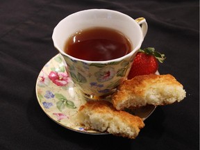 Enjoy High Tea every day during the Tulip Festival.