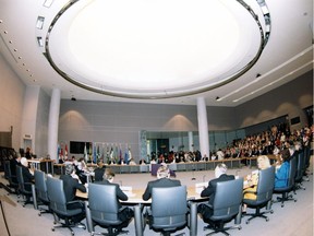 Regional Council Chambers at the official opening of Ottawa Carleton Centre, 110
Laurier Avenue W., May 27, 1990.
