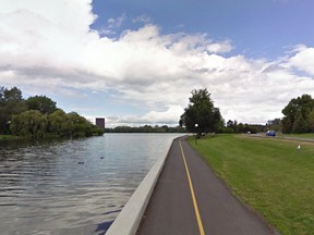 There is no guardrail along the NCC Recreational Path beside the Rideau Canal, south of Dow's Lake. It was near here that a cyclist plunged into the water on Tuesday.
