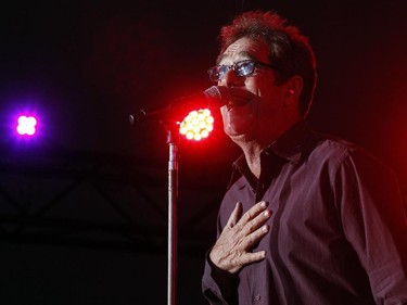 Huey Lewis and the News rocks the crowd.