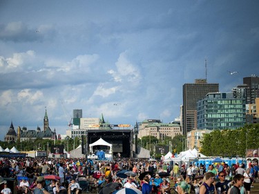 Festival goers came out to enjoy the last night of RBC Ottawa Bluesfest Sunday July 19, 2015.