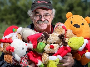 Stuffies for Seniors began when Larry McNamara tried to brighten his mother's day. Today, he's helped bring smiles to the faces of more than 2,000 in Ottawa and surrounding areas.