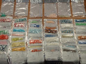 Gatineau police seized some 3,000 prescription pills following a car chase and arrest.