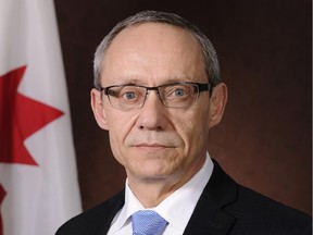 Formal portrait of Mr. Gary Walbourne, Department of National Defence and Canadian Armed Forces Ombudsman.
