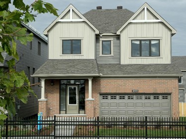 The Fitzroy is a bit more traditional and aimed at a move-up buyer. It sits on a 36-foot lot.