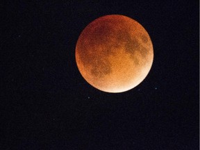 Lunar eclipse at the Aviation and Space Museum.