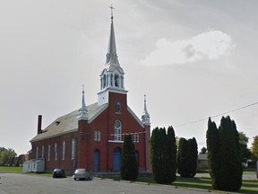 Google street view image of Eglise de Saint-Joachim in the town of Chutes-à- Blondeau, Ont.