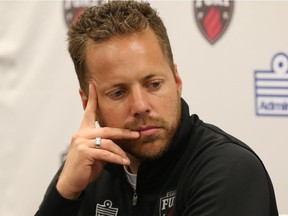 The Ottawa Fury announced that their coach, Marc Dos Santos  will be leaving after the season.