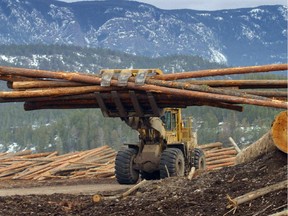The most recent Canada-US softwood lumber deal expired last week.