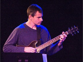 OTTAWA-09/17/07 Ben Monder joins Saxaphonist Donny McCaslin  on the fourth stage at the National Arts Centre. .. Photo by Chris Mikula, The Ottawa Citizen, Canwest News Service. For ARTS story by Peter Hum  Assignment # 86163