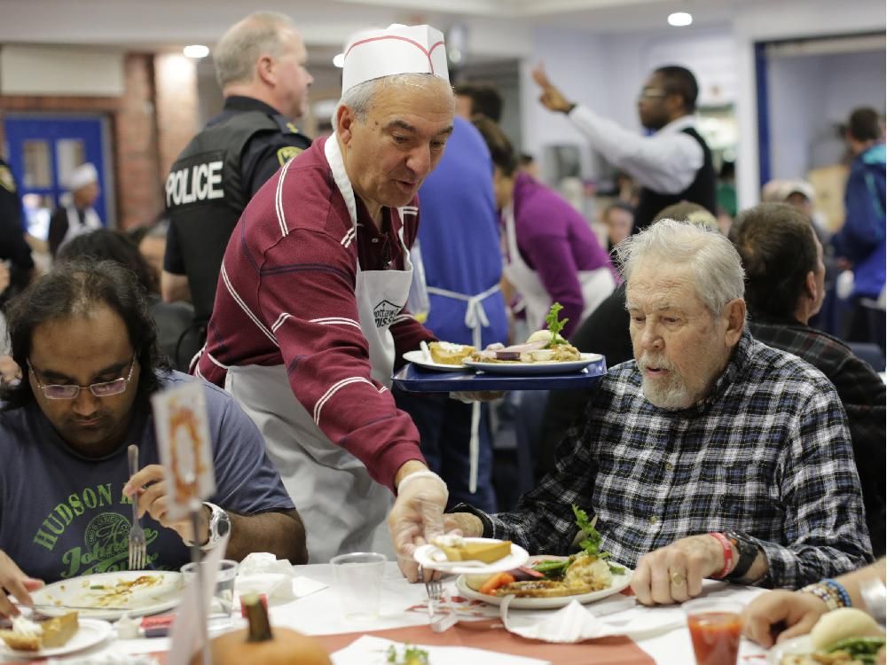 Ottawa Mission serves 2,800 Thanksgiving dinners Ottawa Citizen