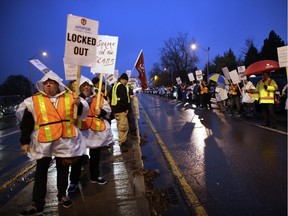 Airport Taxi drivers staged a surprise protest in Thursday rush hour at Bronson and Sunnyside, reducing Bronson traffic to one lane southbound.