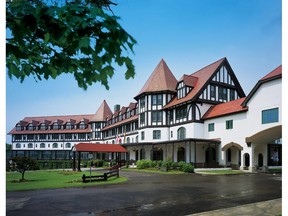 Fairmont Algonquin Hotel, St. Andrews by-the-Sea, NB. Photo courtesy Fairmont Hotels and Resorts